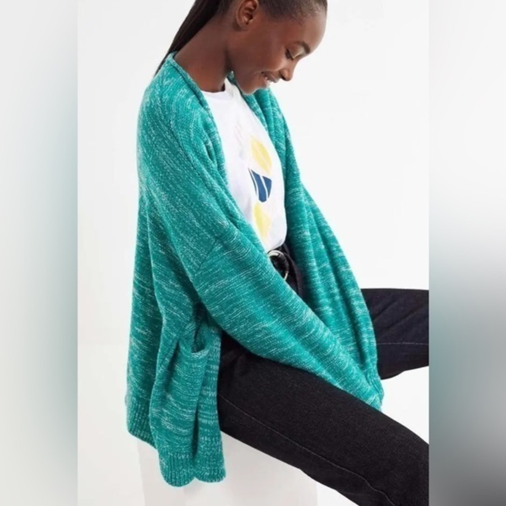 Urban Outfitters chunky large pocket sweater cardigan medium